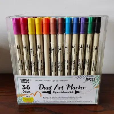Großhandel 36 Farben Zwei Spitzen Pinselspitze Fineliner Art Marker Pen Schreibwaren Bürobedarf